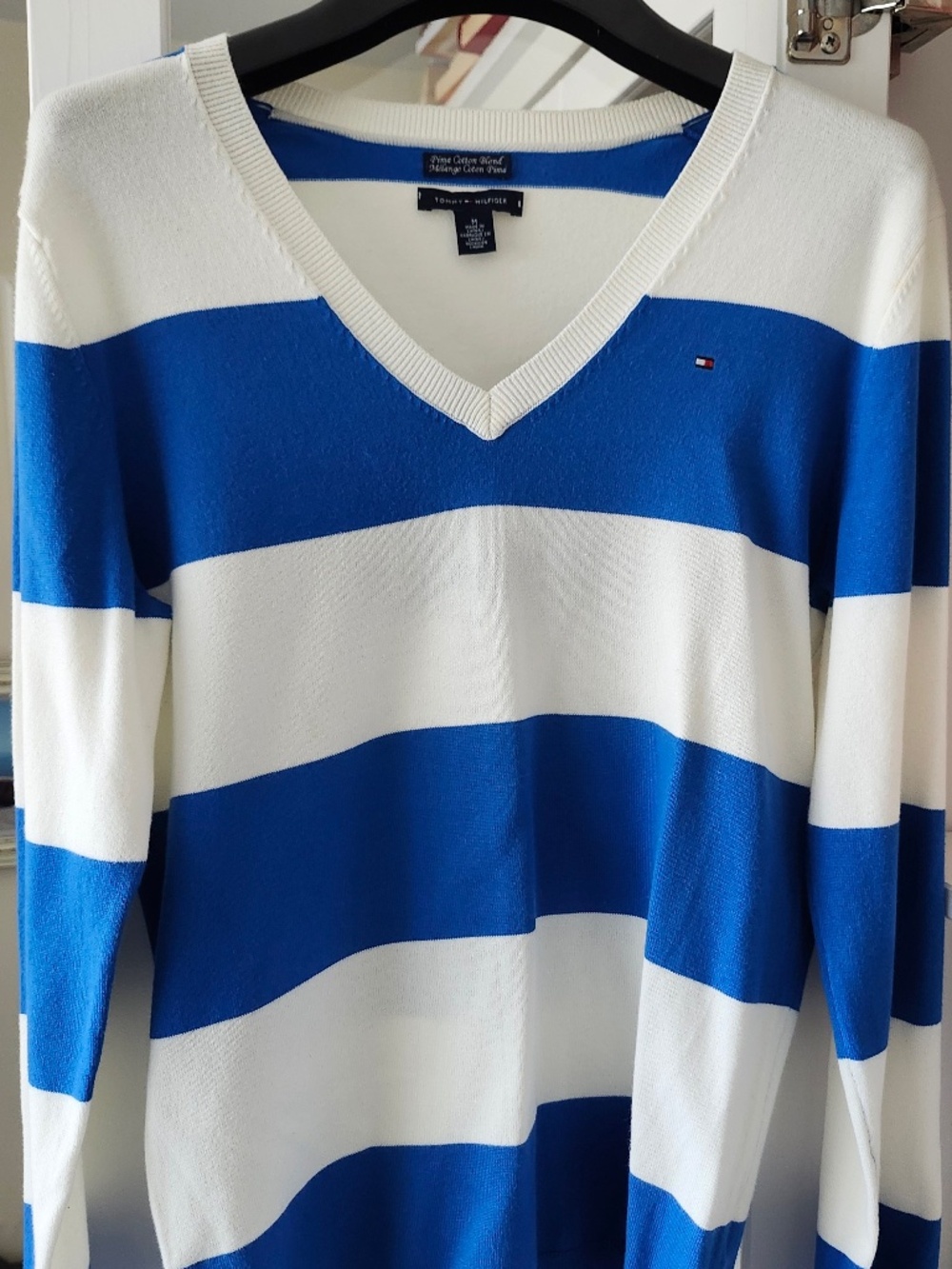 Women's Tommy Hilfiger V- neck cotton sweater - Medium
